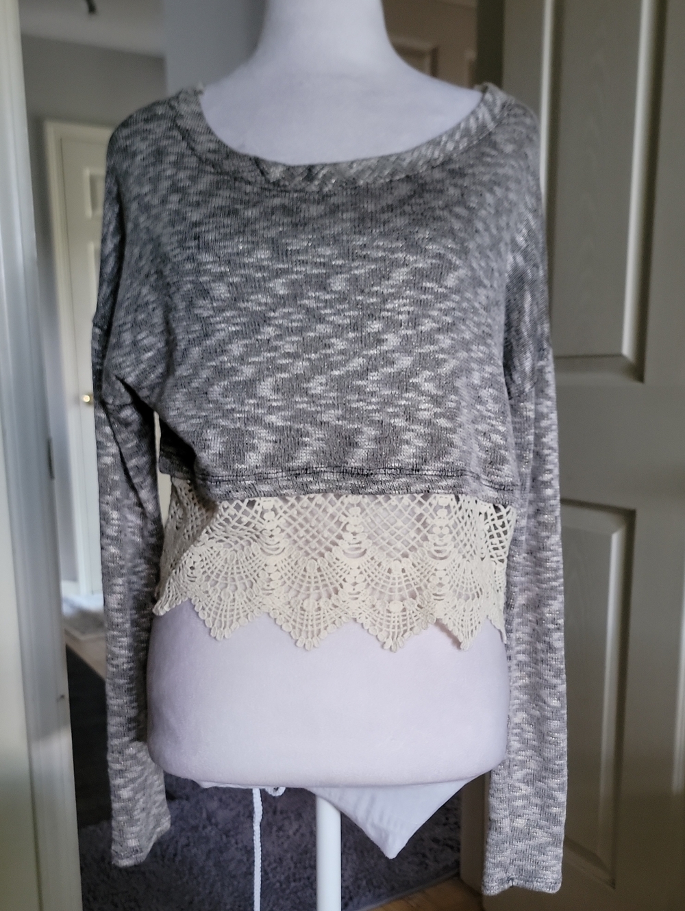 Solemio Gray Knit Crop Top with Cream Crochet Trim
